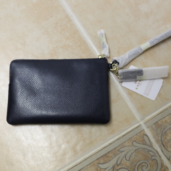 Coach corner wristlet in Midnight - Picture 3 of 5